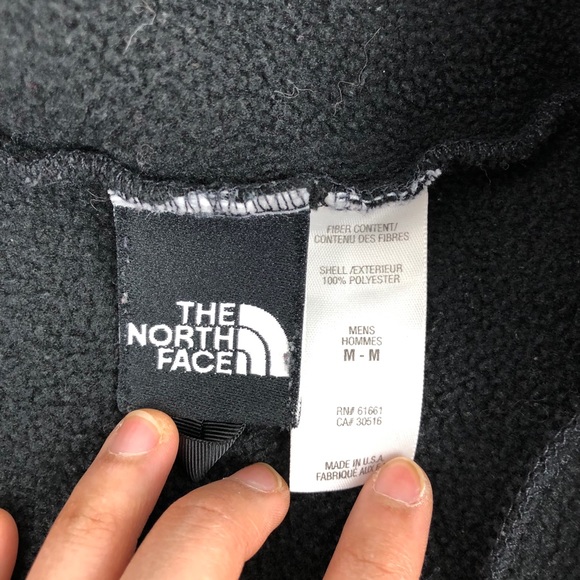 The north face men’s fleece vest - Picture 7 of 9
